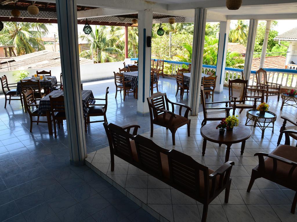 Hotel Happy Tuna Hikkaduwa Exterior foto