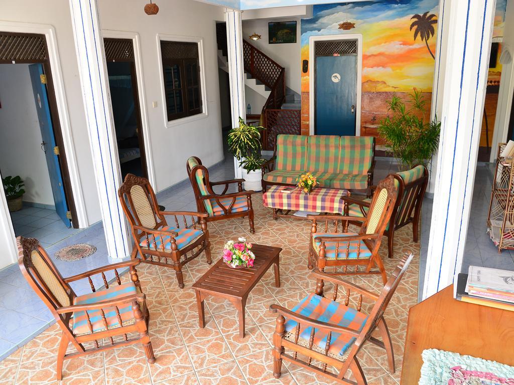 Hotel Happy Tuna Hikkaduwa Exterior foto