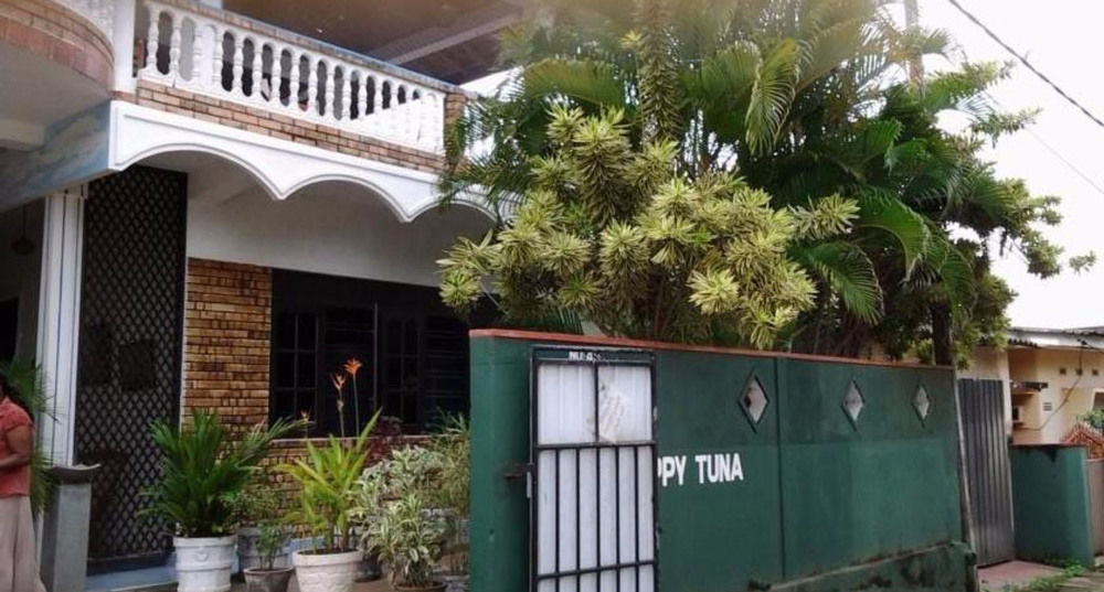 Hotel Happy Tuna Hikkaduwa Exterior foto